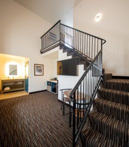 Queen Loft